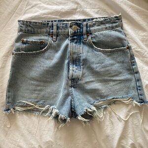 ZARA Denim High-Rise Shorts sz. 6